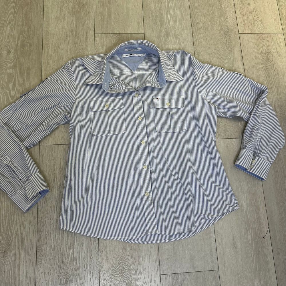Vintage men's Tommy Hilfiger collared pinstripe blue white button down size‎ xl